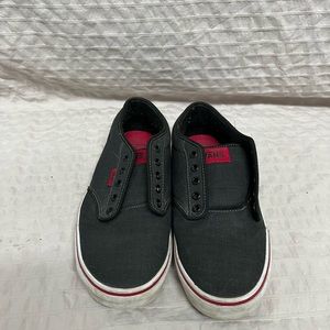 Mens size 8, Dark gray/red vans
